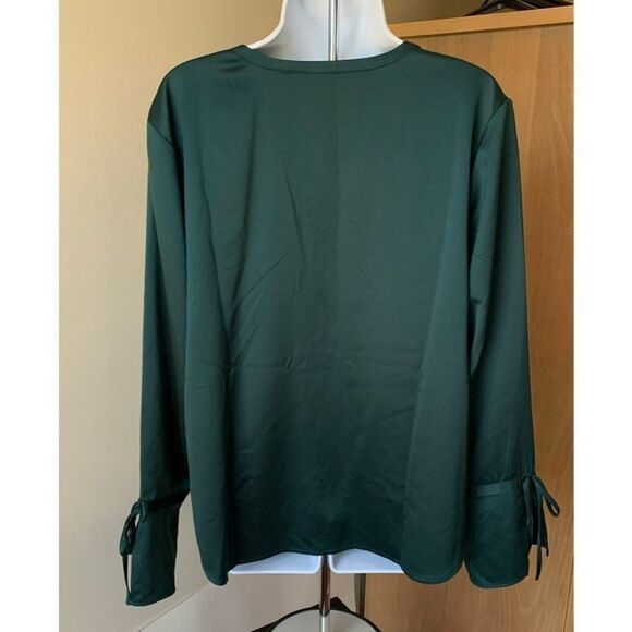 Womens Blouse Top Dark Green Long Sleeves Isaac Mizrahi Live! Size 16 Holiday - Picture 4 of 7